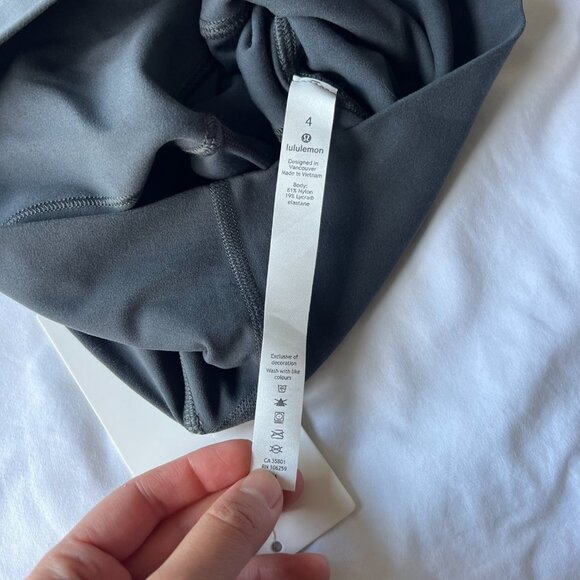 New Lululemon Align Pant 25" Melanite Size 4 - Picture 4 of 6